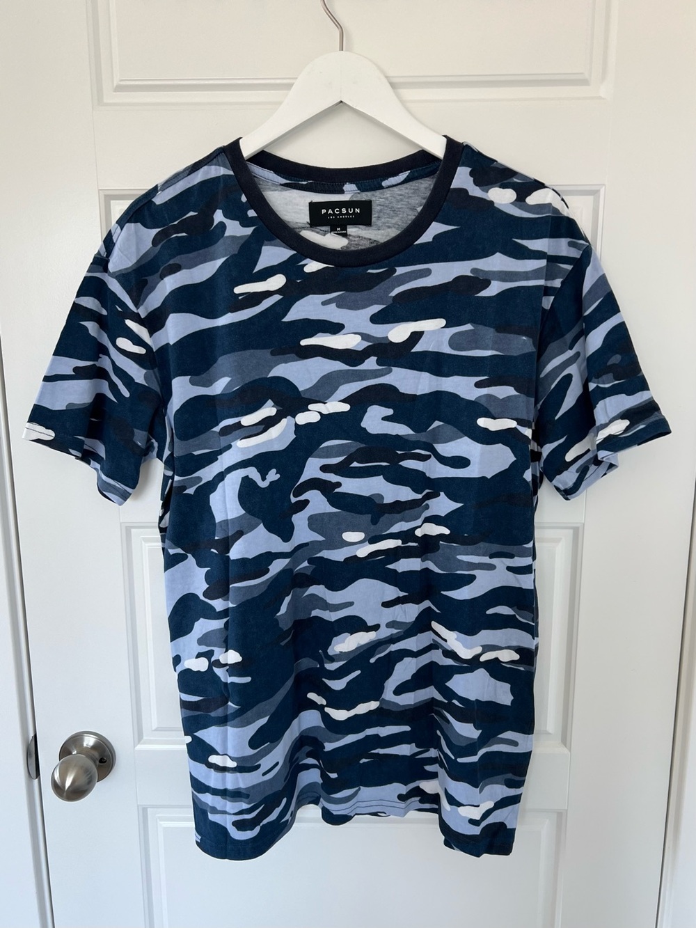 PacSun // NWOT Men’s Casual Skater Blue Camo Short Sleeve Crewneck T-Shirt